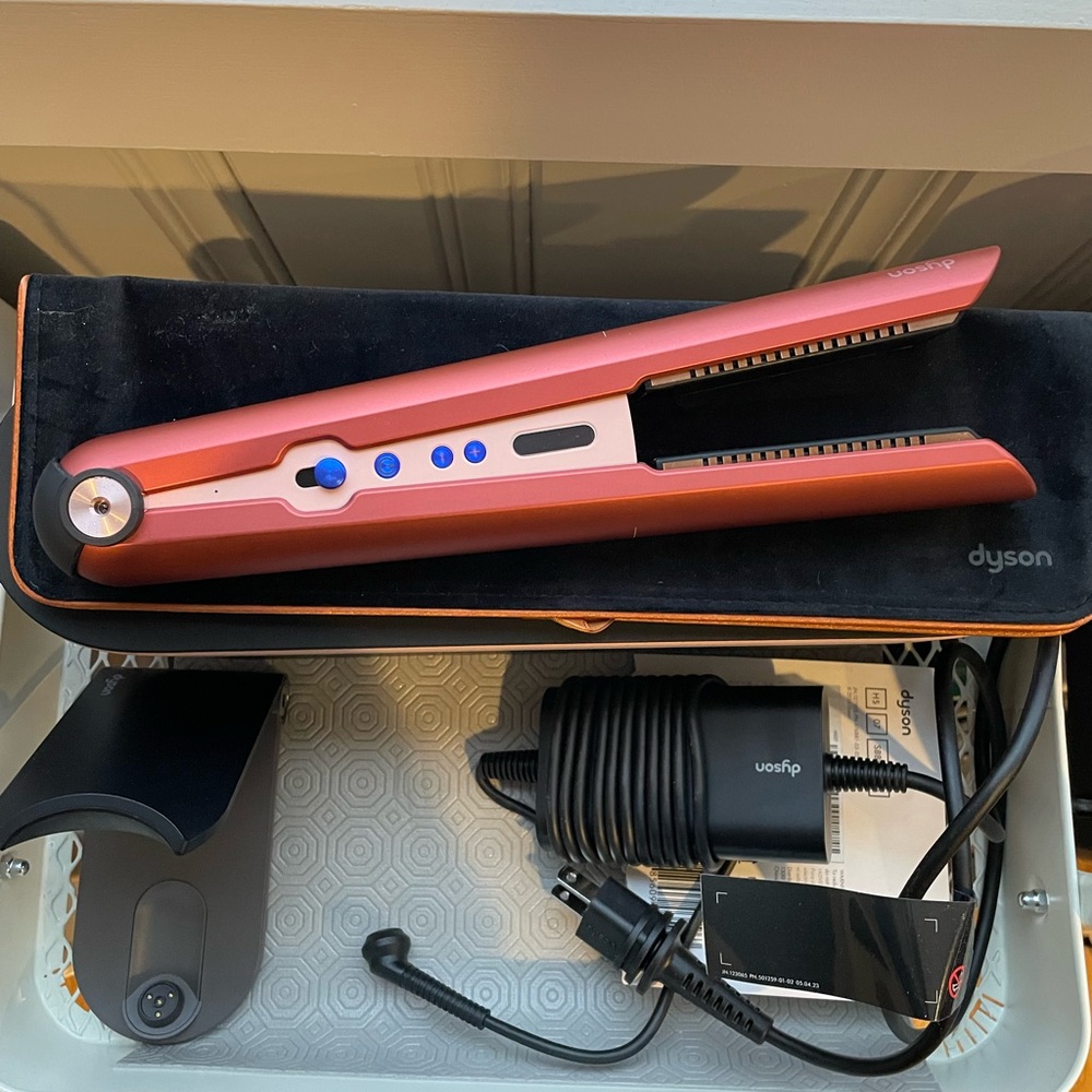 Dyson Corrale cordless hair straightener limited edition strawberry bronze - Picture 5 of 8